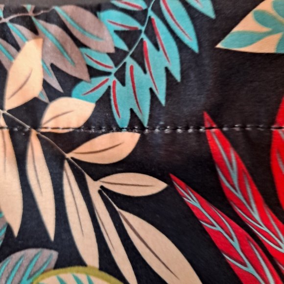 Tropical Print Draw String Backpack with String Straps - Picture 5 of 6